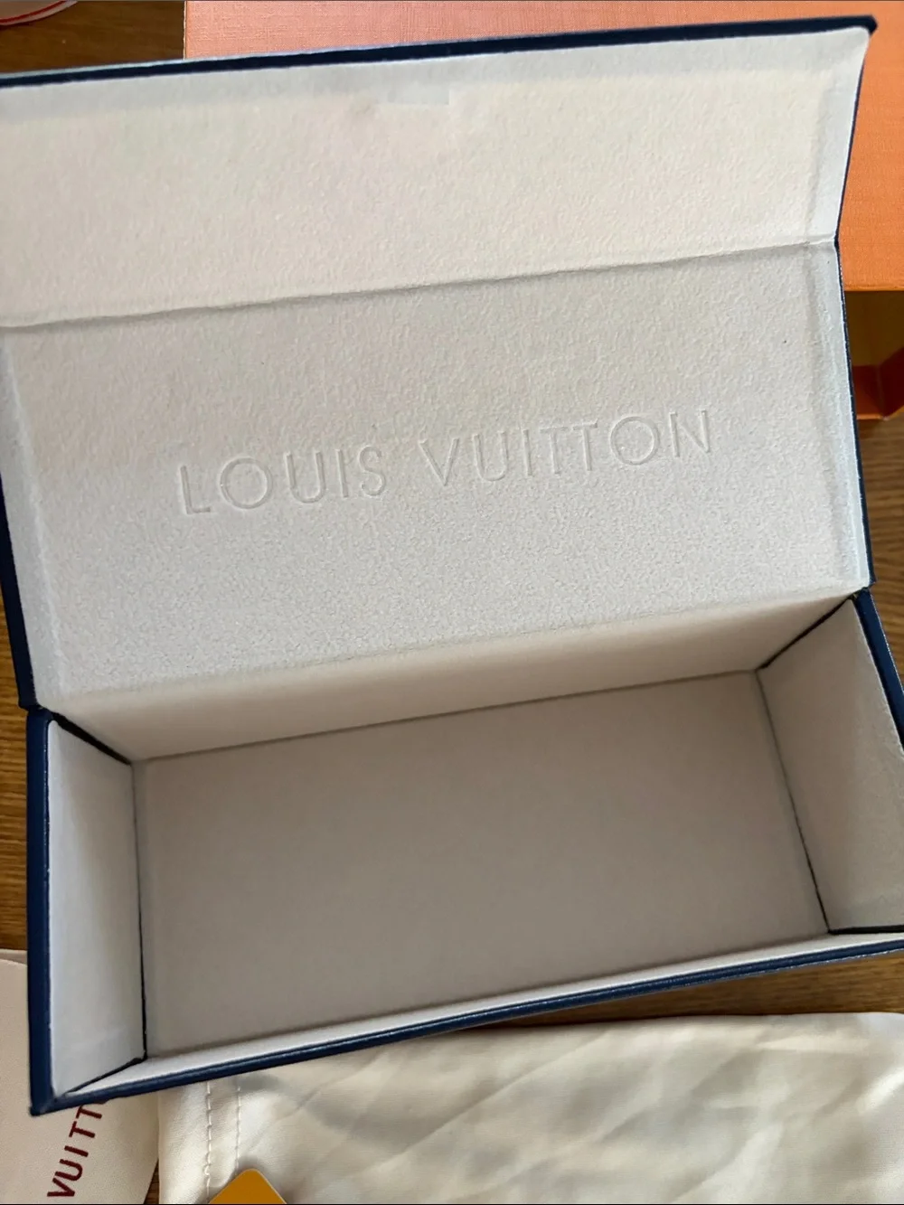 Louis Vuitton Accessories Empty Sunglasses Box,Case Lens Cleaning Cloth,Dust Bag - Picture 7 of 16
